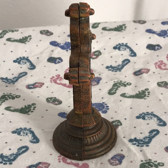 Cast iron Cross Book Stops - Picture 2 of 11